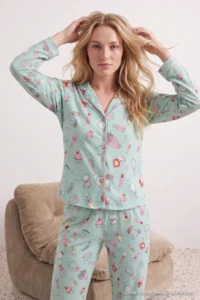 TRENDYOLMiLLA Turquoise 100% Cotton Piping Fun Patterned Knitted Pajama Set - Image 4