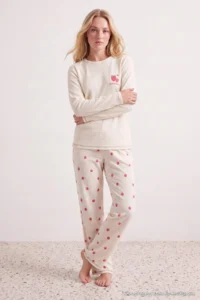 TRENDYOLMiLLA Ecru Fruit Printed Soft Touch Winter Waffle Knitted Pajama Set - Image 4