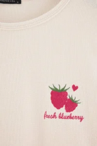 TRENDYOLMiLLA Ecru Fruit Printed Soft Touch Winter Waffle Knitted Pajama Set - Image 6