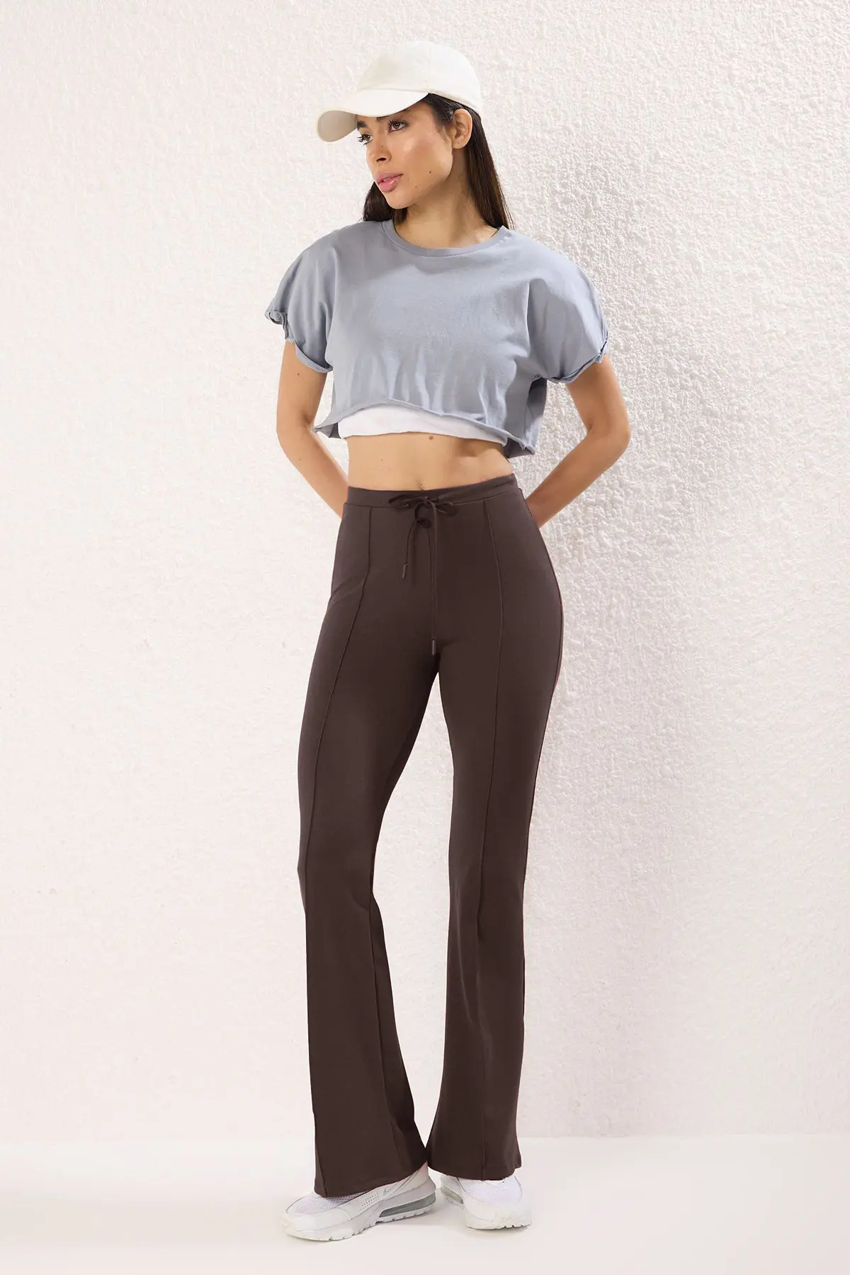 THMSS25EA00003-BROWN_1