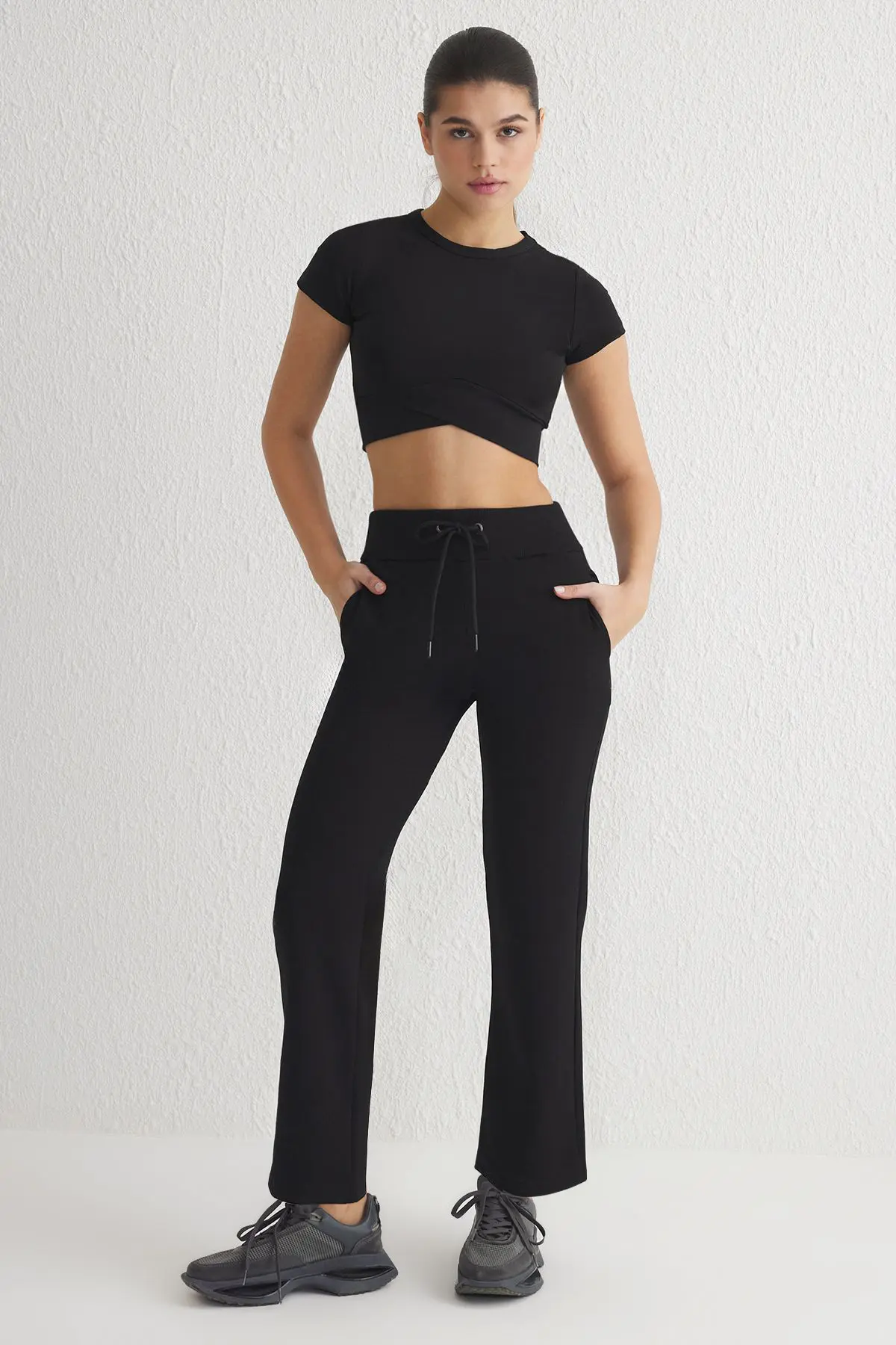 THMSS25EA00005-BLACK_1