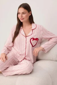 TRENDYOLMiLLA Multicolored Floral Heart Detailed Viscose Woven Pajama Set
