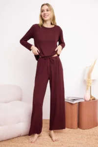 TRENDYOLMiLLA Claret Red Baby Overlocked Soft Touch Ribbed/Pointel Knitted Pajama Set