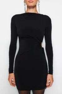 TRENDYOLMİLLA Black Fitted Window/Cut Out Detailed Short Chic Evening Gown Gece Graduation Dress - Image 4
