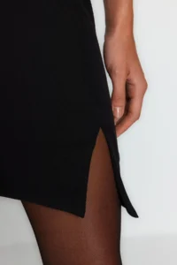 TRENDYOLMİLLA Black bodycone/Bodysuit hugging Short / Mini Weaving Dress - Image 5