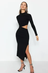 TRENDYOLMİLLA Black Cut Out Detailed shift/Plain Cut Midi Knitting Dress - Image 2