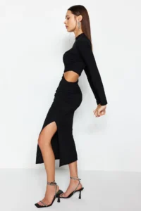TRENDYOLMİLLA Black Cut Out Detailed shift/Plain Cut Midi Knitting Dress - Image 3