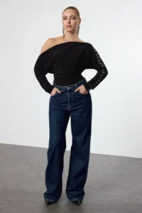 TRENDYOLMİLLA Black Boat Neck Agraf Detailed Knitting Blouse - Image 2