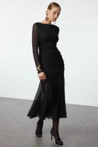 TRENDYOLMİLLA Black Transparan Sleeve Detailed Fish Form Maxi Knitting Tulle Dress