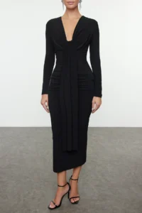 TRENDYOLMİLLA Black bodycone/Bodysuit hugging Maxi Knitting Dress - Image 3