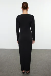 TRENDYOLMİLLA Black bodycone/Bodysuit hugging Maxi Knitting Dress - Image 5