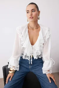 TRENDYOLMİLLA Ecru Transparan Lace Detailed Frilly Weaving  Party Blouse
