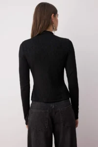 TRENDYOLMİLLA Black Floral  Collar LONG Knitting jacquard Party Blouse - Image 4