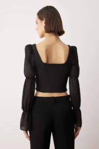TRENDYOLMİLLA Black Square Neck Balloon Sleeve Button Detailed Weaving Blouse - Image 4