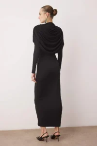 TRENDYOLMİLLA Black bodycone/Bodysuit hugging Maxi Knitting Dress - Image 4