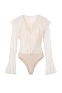 TRENDYOLMİLLA Ecru V-neck with flywheel Bohem Lace Bodysuit .D.00014