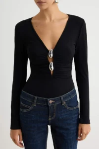 TRENDYOLMİLLA Black Accessory and Low-cut Detailed Knitting Bodysuit .D.00022