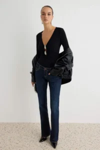 TRENDYOLMİLLA Black Accessory and Low-cut Detailed Knitting Bodysuit .D.00022 - Image 3