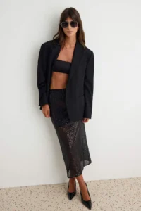 TRENDYOLMİLLA Black Slit Detailed Midi Sequin Skirt - Image 2