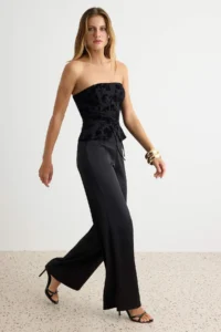 TRENDYOLMİLLA Black Flok Detailed Strapless Regular Maxi Weaving Satin Jumpsuit - Image 2