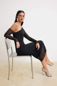 TRENDYOLMİLLA Black Shiny Stone Detailed bodycone/Bodysuit hugging Maxi Knitting Tulle Lined Party Dress - Image 2