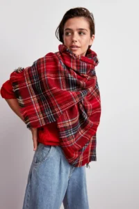 TRENDYOLMİLLA Red Soft textured Plaid Scarf