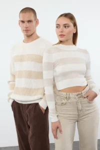 TRENDYOLMİLLA Ecru Crop Couple Cotton Color Bloklu Knitwear Sweater - Image 2
