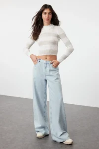 TRENDYOLMİLLA Ecru Crop Couple Cotton Color Bloklu Knitwear Sweater - Image 3