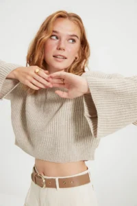 TRENDYOLMİLLA Stone Crop Wide Pattern Spanish Arm Knitwear Sweater
