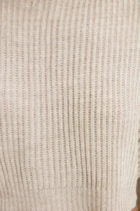 TRENDYOLMİLLA Stone Crop Wide Pattern Spanish Arm Knitwear Sweater - Image 5