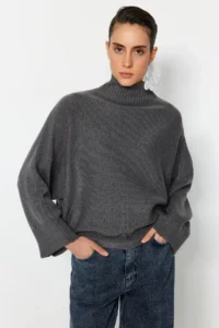 TRENDYOLMİLLA Anthracite Soft textured Wide Pattern Knitwear Sweater - Image 11