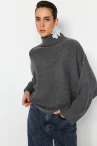 TRENDYOLMİLLA Anthracite Soft textured Wide Pattern Knitwear Sweater - Image 12