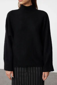 TRENDYOLMİLLA Black Soft textured Wide Pattern Knitwear Sweater - Image 8