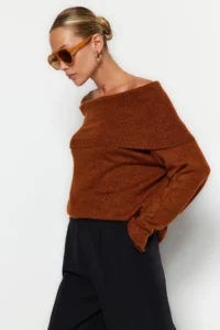 TRENDYOLMİLLA Brown Soft textured Carmen Collar Knitwear Sweater - Image 2