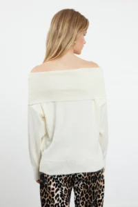 TRENDYOLMİLLA Ecru Soft textured Carmen Collar Knitwear Sweater - Image 6