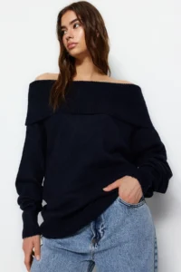 TRENDYOLMİLLA NAVY BLUE Soft textured Carmen Collar Knitwear Sweater - Image 3