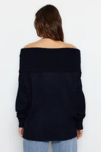 TRENDYOLMİLLA NAVY BLUE Soft textured Carmen Collar Knitwear Sweater - Image 5