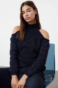 TRENDYOLMİLLA NAVY BLUE Simli Pencere/Cut Out Detailed Knitwear Sweater TWOAW20xs0006