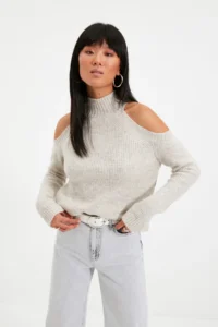 TRENDYOLMİLLA Stone Simli Pencere/Cut Out Detailed Knitwear Sweater TWOAW20xs0006