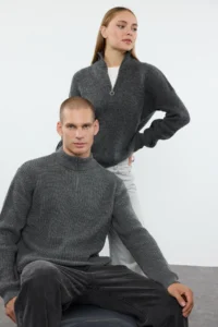 TRENDYOLMİLLA Anthracite Couple Soft textured Zippered Knitwear Sweater TWOAW20xs0009 - Image 2