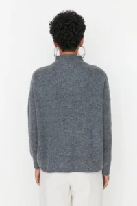 TRENDYOLMİLLA Anthracite Couple Soft textured Zippered Knitwear Sweater TWOAW20xs0009 - Image 6