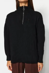 TRENDYOLMİLLA Black Soft textured Zippered Knitwear Sweater TWOAW20xs0009 - Image 4