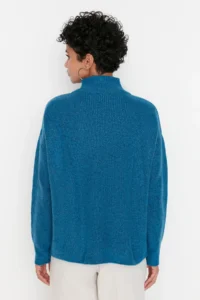 TRENDYOLMİLLA BLUE Soft textured Zippered Knitwear Sweater TWOAW20xs0009 - Image 5