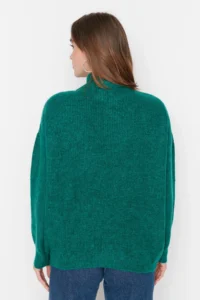 TRENDYOLMİLLA Green Soft textured Zippered Knitwear Sweater TWOAW20xs0009 - Image 5