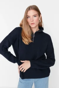 TRENDYOLMİLLA NAVY BLUE Couple Soft textured Zippered Knitwear Sweater TWOAW20xs0009 - Image 3