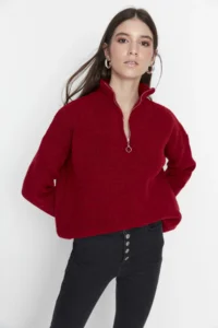 TRENDYOLMİLLA Red Soft textured Zippered Knitwear Sweater TWOAW20xs0009 - Image 2