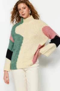 TRENDYOLMİLLA Beige Soft textured Color Blocked Wide Pattern Knitwear Sweater TWOAW20xs0047 - Image 4
