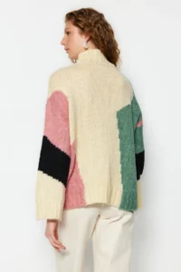 TRENDYOLMİLLA Beige Soft textured Color Blocked Wide Pattern Knitwear Sweater TWOAW20xs0047 - Image 5