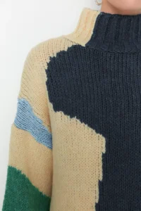 TRENDYOLMİLLA BLUE Soft textured Color Blocked Wide Pattern Knitwear Sweater TWOAW20xs0047 - Image 9