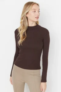 TRENDYOLMİLLA Brown Fitted High Neck Long Sleeve Ribbed Flexible Knitting Blouse - Image 3